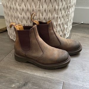 Chelsea Dr. Martens